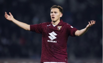 Be�ikta� a��klad�; u�akta ar�za var!