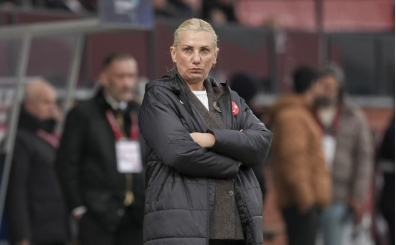 Necla G�ng�r K�ragas�: 'Gen� oyuncular� ilk 11'de de�erlendirdik'