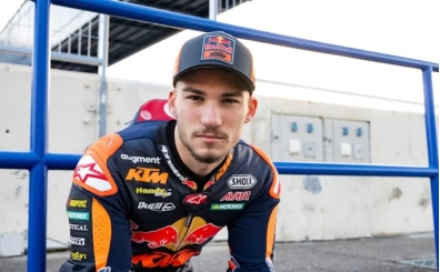 Deniz �nc�, kaza yapt��� Moto2 �ampiyonas�'n� 20. bitirdi