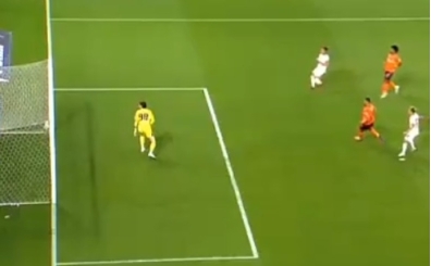Galatasaray, VAR incelemesiyle gol� buldu!
