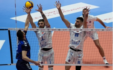 Halkbank, Altekma deplasmanında tie-break'te güldü: 3-2