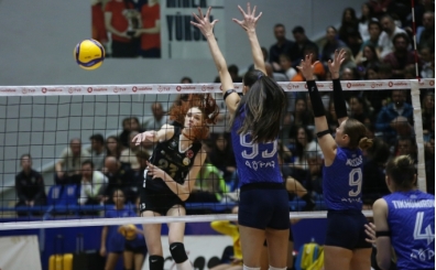 Vakıfbank, set vermeden galip!