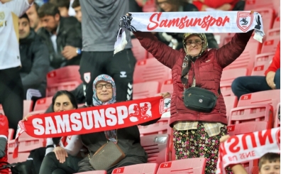 Fanatik nineler, Samsunspor'u yalnız bırakmıyor!