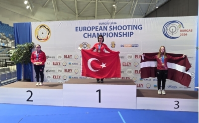 Milli atıcı Elif Berfin Altun, Avrupa şampiyonu!