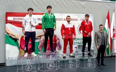 Grekoromen Güreş Milli takımımız Macaristan'da şampiyon oldu