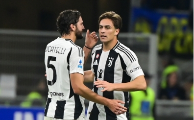 Kenan Yıldız'dan tarihe geçen gol!