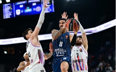 Anadolu Efes, Milan deplasmanında
