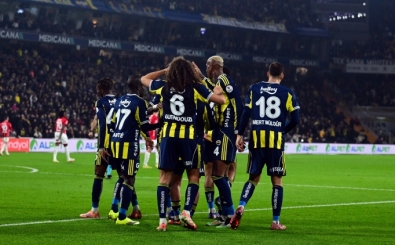 Fenerbahçe'de tam 6 isim kart sınırında!