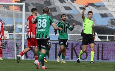 Sivasspor farklı kazandı; Caner Erkin kırmızıyla gündemde