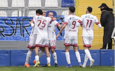 Ümraniyespor'dan Sarıyer deplasmanında kritik galibiyet