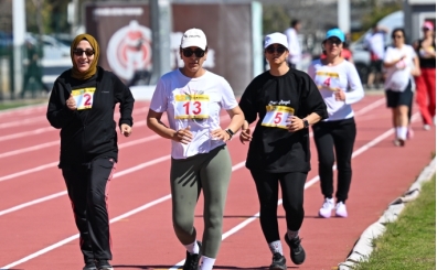 Adana'da posta dağıtıcıları milli takıma seçilebilmek için yarıştı