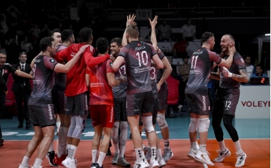 Kupa Voley'de ilk finalist belli oldu