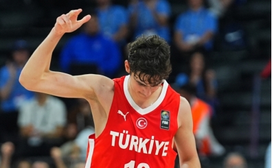 Milli basketbolcu Ömer Kutluay tarihe geçti!