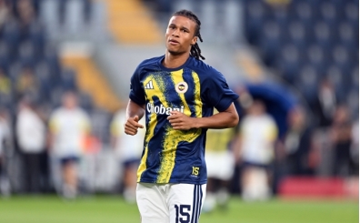 Fenerbahçe'de Nathan Ake ilk maçında 45 dakika sahada kaldı