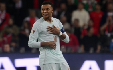 Mbappe bize golü attı, sakatlandı