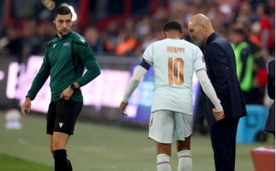 Kylian Mbappe ameliyattan kurtuldu!