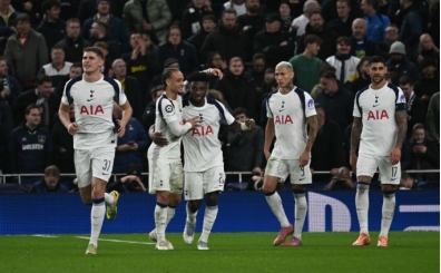 Tottenham'da maaşlar yarıya inebilir