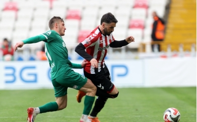 Sivasspor'da iki ismin sözleşmesi uzatıldı