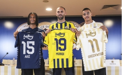 Fenerbahçe'nin UEFA kadrosunda sürpriz!