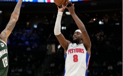 Pistons, Caris LeVert'ü Bucks'a gönderiyor