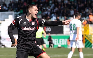 Rey Manaj'dan Sivasspor'u üzen haber