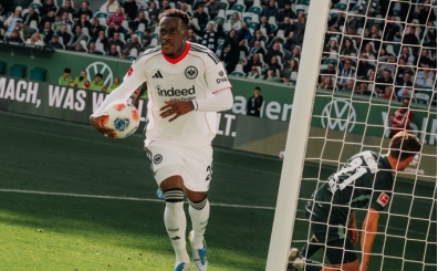 Can Uzun 5 dakika oynadı; Frankfurt bu kez kazandı