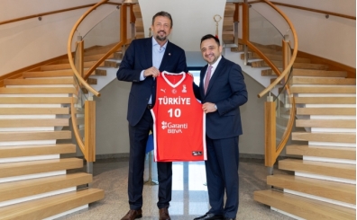 Hidayet Türkoğlu'ndan Büyükelçi Akseki'ye ziyaret