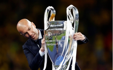 Fransa'nın yeni teknik direktörü Zidane oluyor!