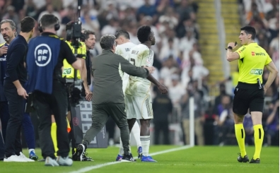 Real Madrid - Atletico Madrid maçında ortalık karıştı