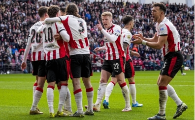 PSV tarih yazdı! Üst üste üçüncü şampiyonluk!