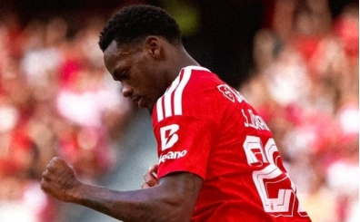 Benfica'da Jhon Duran ilk maçında fark yarattı!