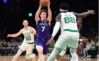 Kon Knueppel, Michael Jordan'ın çaylak rekoruna ortak oldu