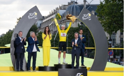 Tadej Pogacar, Tour de France'ta beşinci kez şampiyon